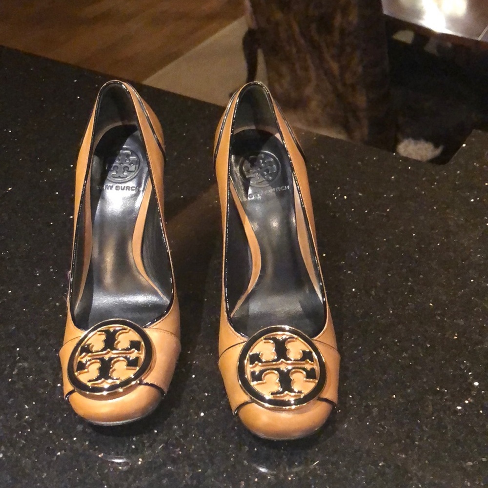 Tory Burch pumps